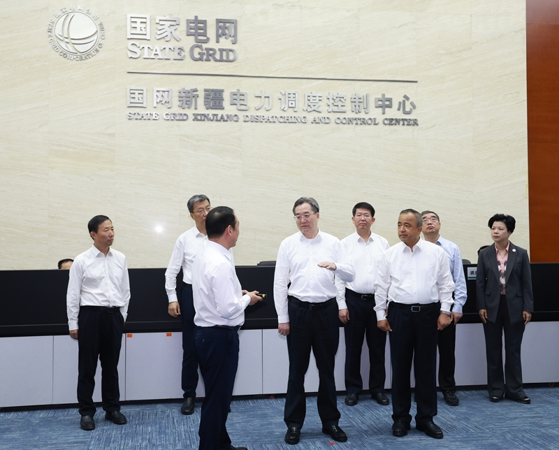 丁薛祥在新疆调研时强调 突出优势特色培育壮大新动能 加快推进经济社会高质量发展