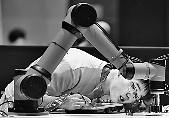 十年深耕,哲社学科融合步伐稳健 十年深耕,哲社学科融合步伐稳健