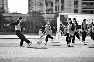 “头雁”引航，共创县中教育新生态